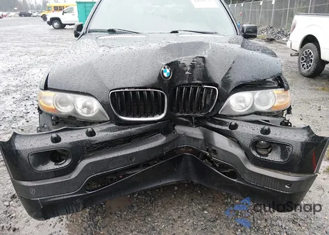 2005 BMW X5 4.8Is from USA, damaged, VIN 5UXFA93525LE82058